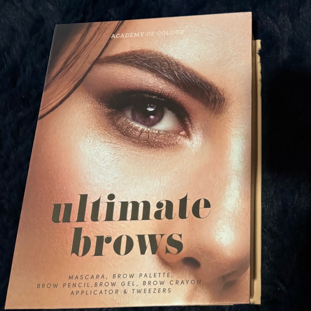 Ultimate Brows Kit - 👁️👁️ - Picture 2 of 4